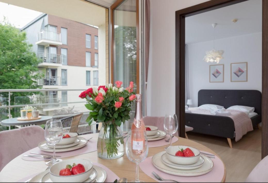 Apartamenty 45Qm Przy Plazy Beach Свиноуйсьце Экстерьер фото