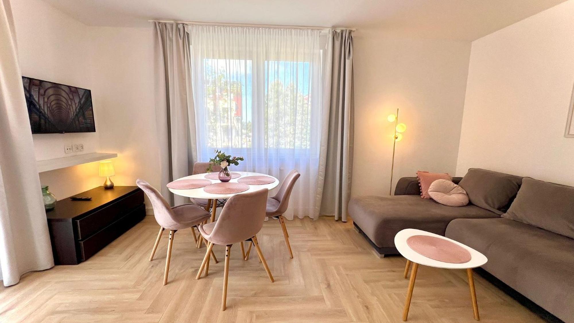 Apartamenty 45Qm Przy Plazy Beach Свиноуйсьце Экстерьер фото
