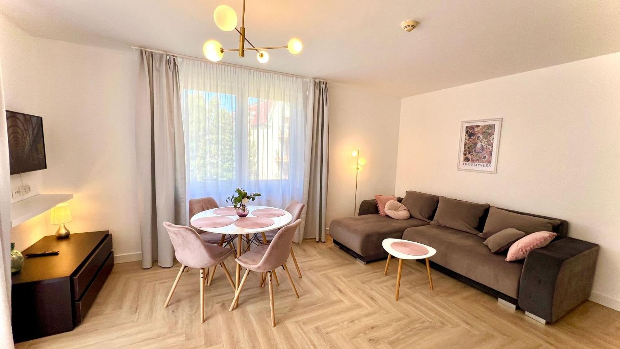 Apartamenty 45Qm Przy Plazy Beach Свиноуйсьце Экстерьер фото